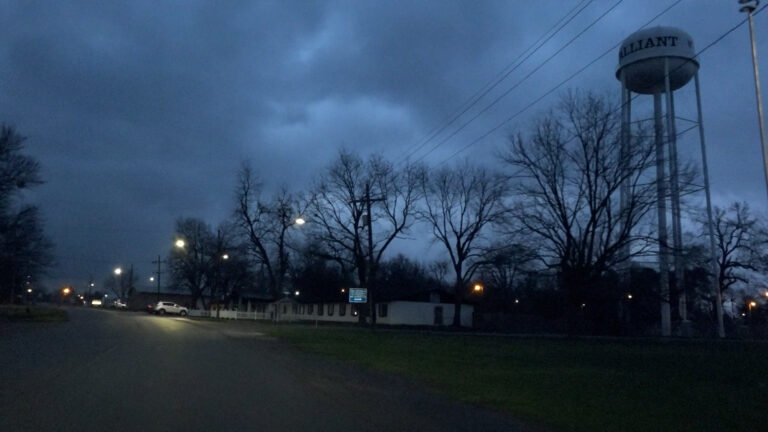 Storm rolls into Valliant Oklahoma